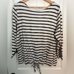 Old Navy Black and White Striped Long Sleeve Top
